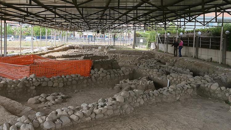 Yeşilova ve Yassıtepe Höyüğü