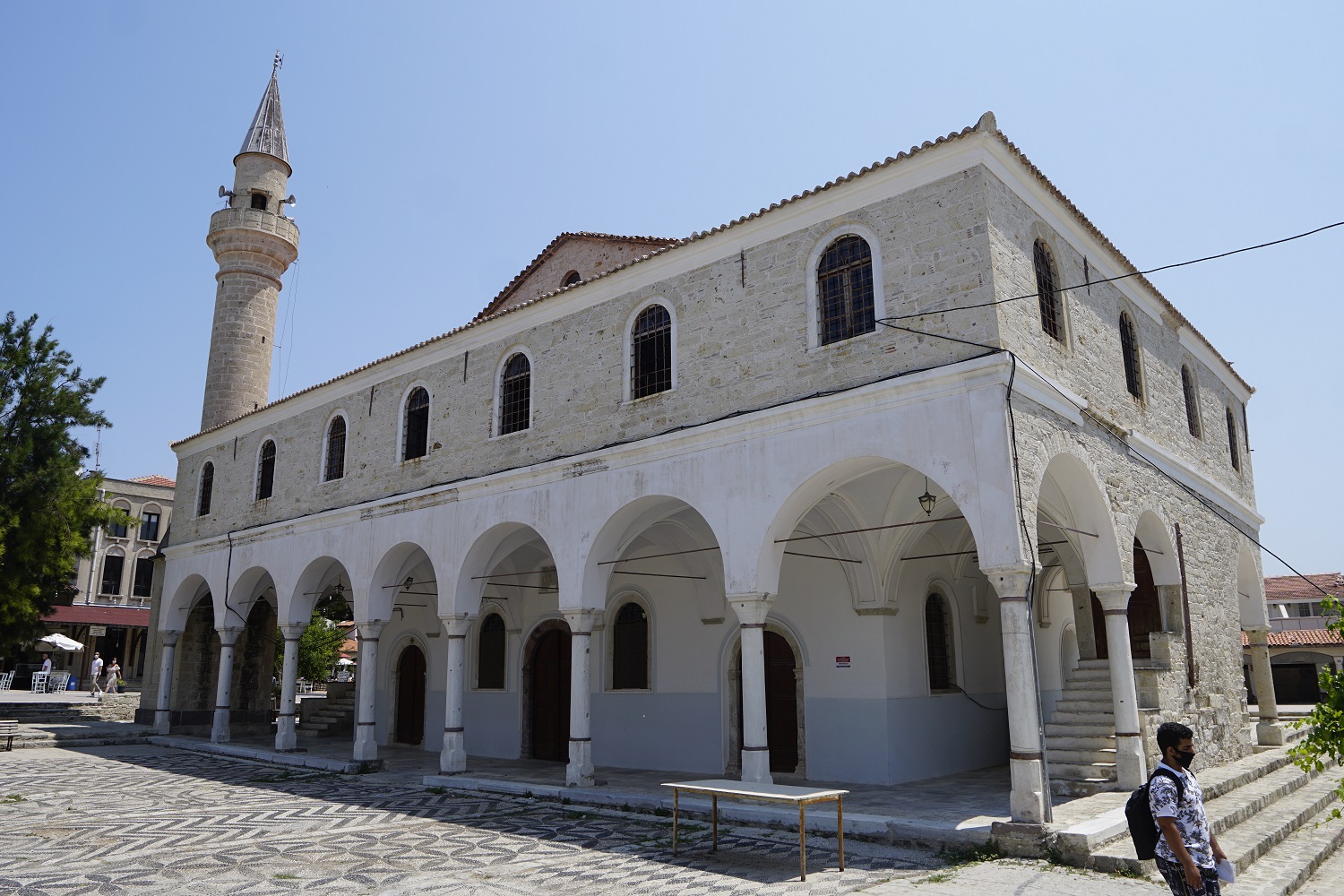 Alaçatı Pazaryeri Cami